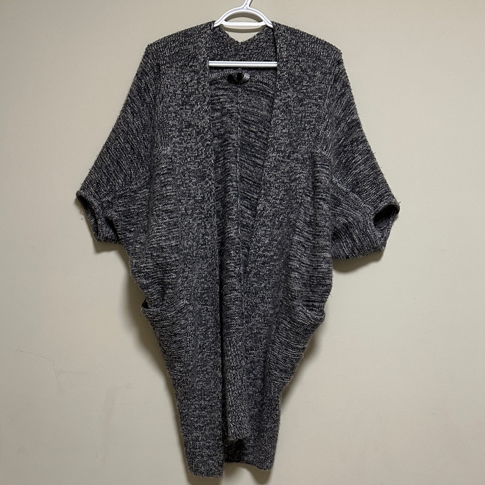 Aritzia Babaton Charcoal Open-Front Poncho